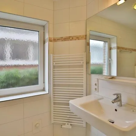 Dunamar, Dm4 *